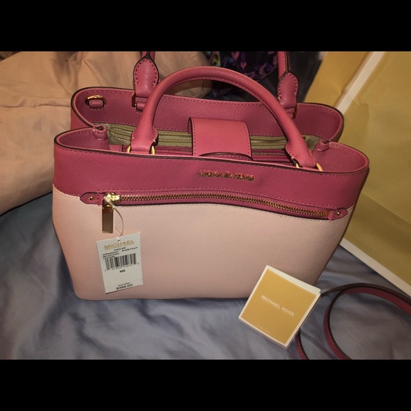 New with tags Michael Kors Purse - Picture 2 of 8